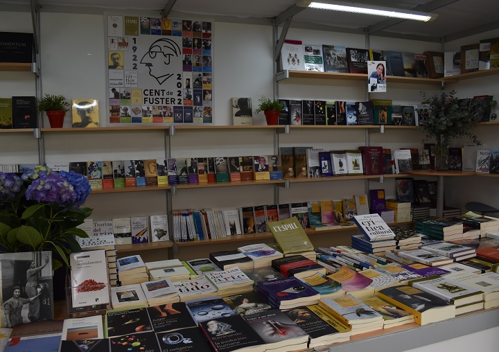 Stall of the University in the Fira del Llibre de València